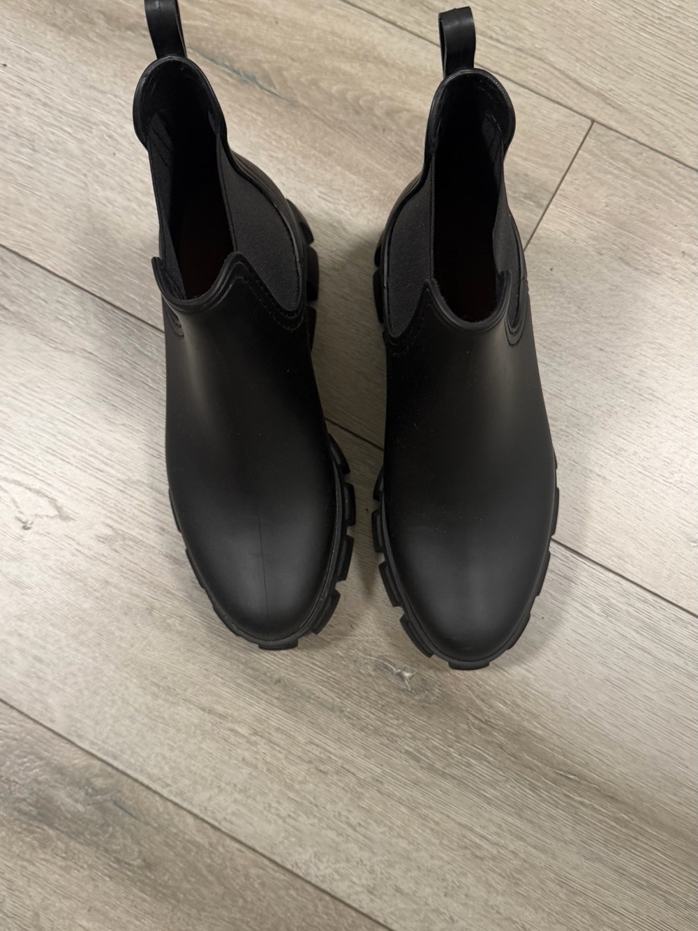 Jeffrey Campbell Black Chelsea-Style Boots